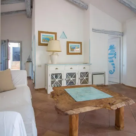 Guesthost - Sea View Flat With Veranda And Pool