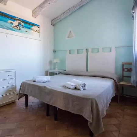 Guesthost - Sea View Flat With Veranda And Pool Liscia di Vacca