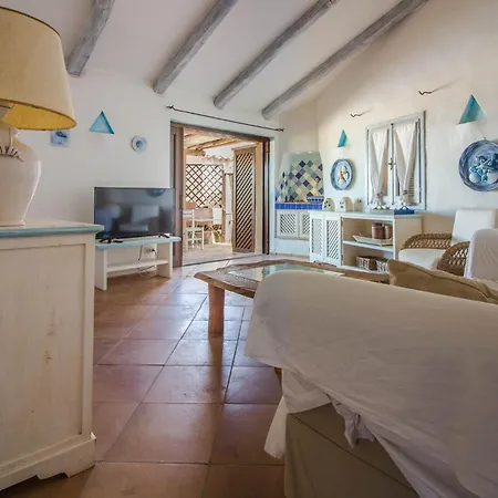 Guesthost - Sea View Flat With Veranda And Pool *