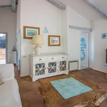 Guesthost - Sea View Flat With Veranda And Pool Appartement *
