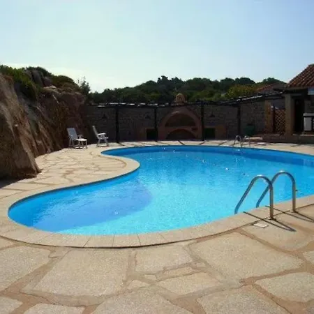 Guesthost - Sea View Flat With Veranda And Pool Appartement